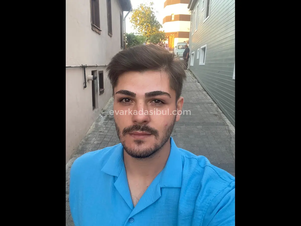 Ben Serkan, yanına taşınacağım ev arkadaşı arıyorum